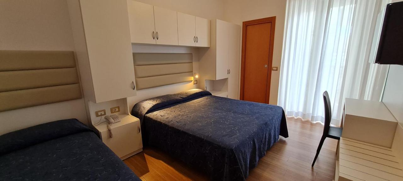 Hotel Atlas Cattolica Esterno foto