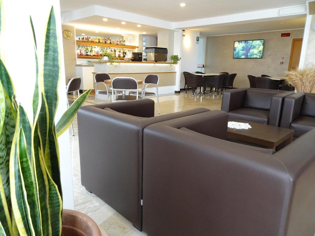 Hotel Atlas Cattolica Esterno foto