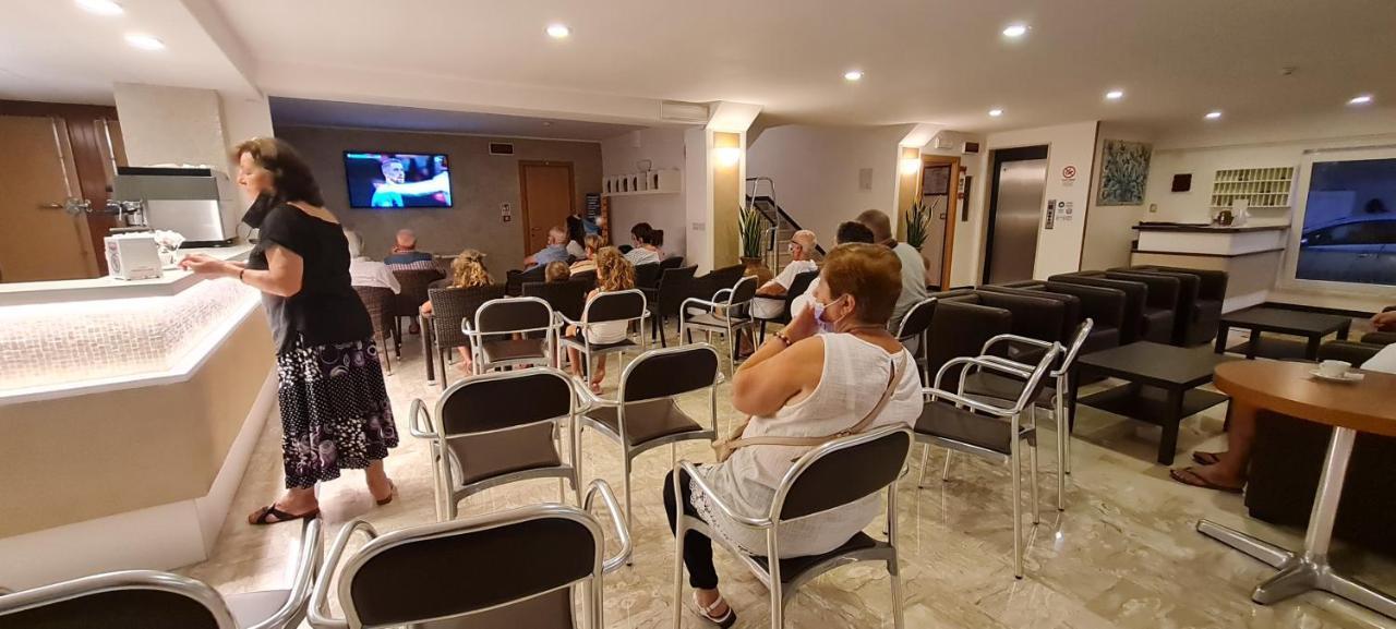 Hotel Atlas Cattolica Esterno foto