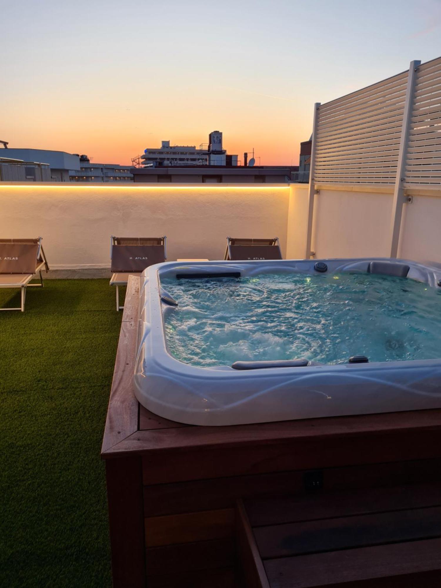 Hotel Atlas Cattolica Esterno foto